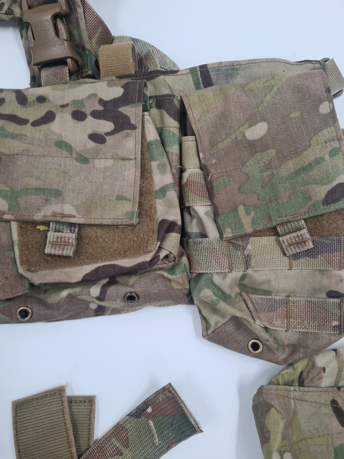 Mayflower split front chest rig